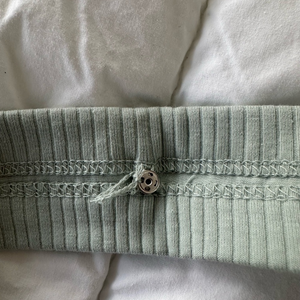 Madewell The Tailored Crop Tank in Sleekhold - Picture 6 of 8